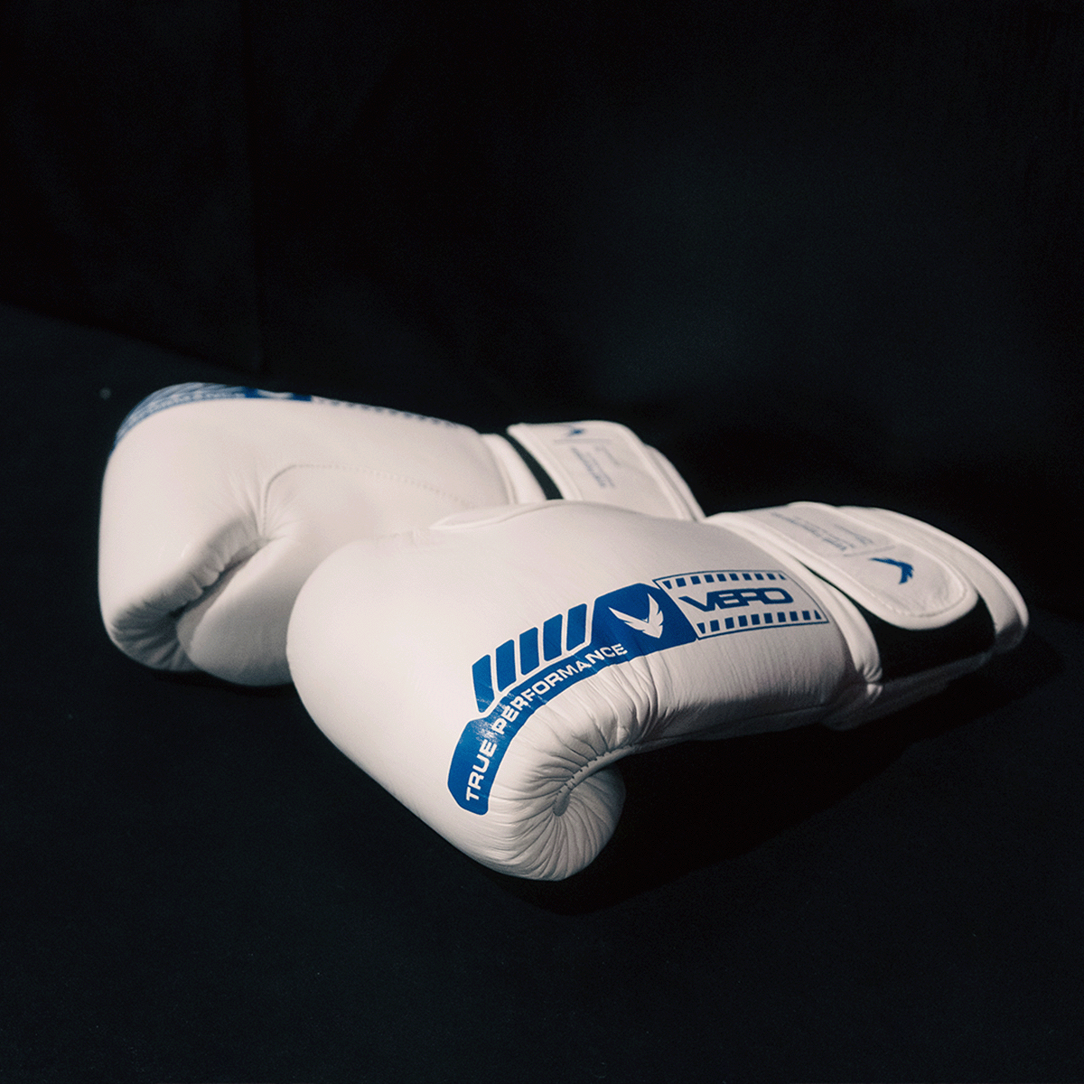 VERO - Counter-Series Boxing Gloves - White & Blue